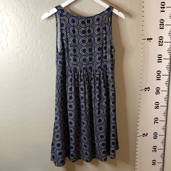 H&M blue circular pattern dress with back button closure Size 6 Full skirt - Picture 6 of 9